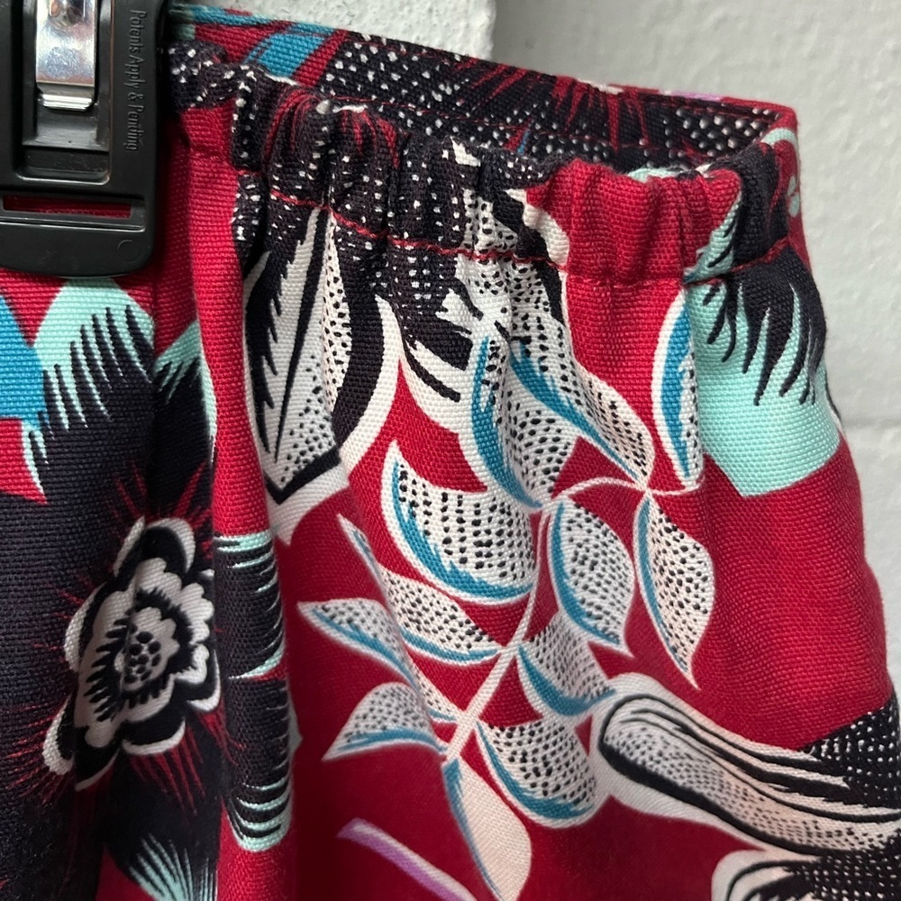 Talbots Floral Women's Skirt in Red and Black - Picture 3 of 5